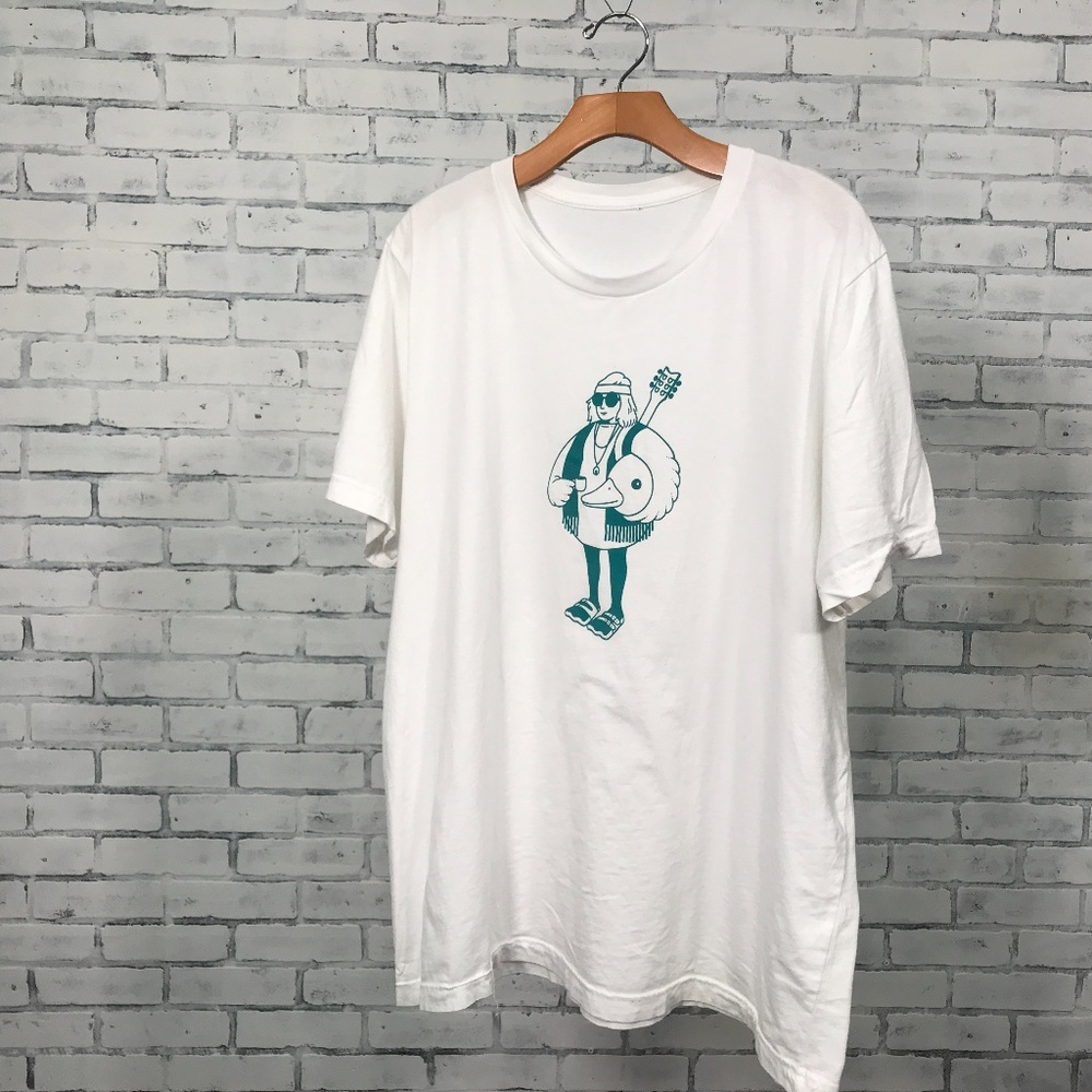 Men's White Tee w/Graphic